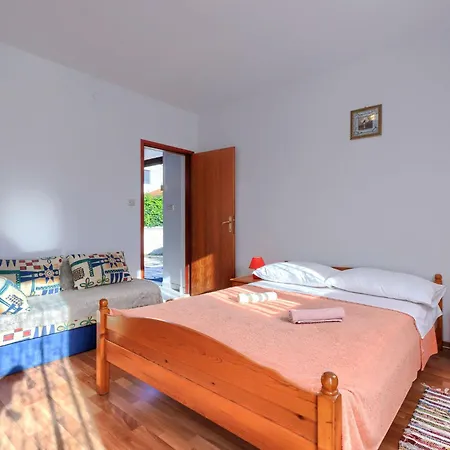 Perkovic By Interhome * Medulin