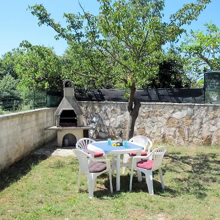 Perkovic-1 By Interhome